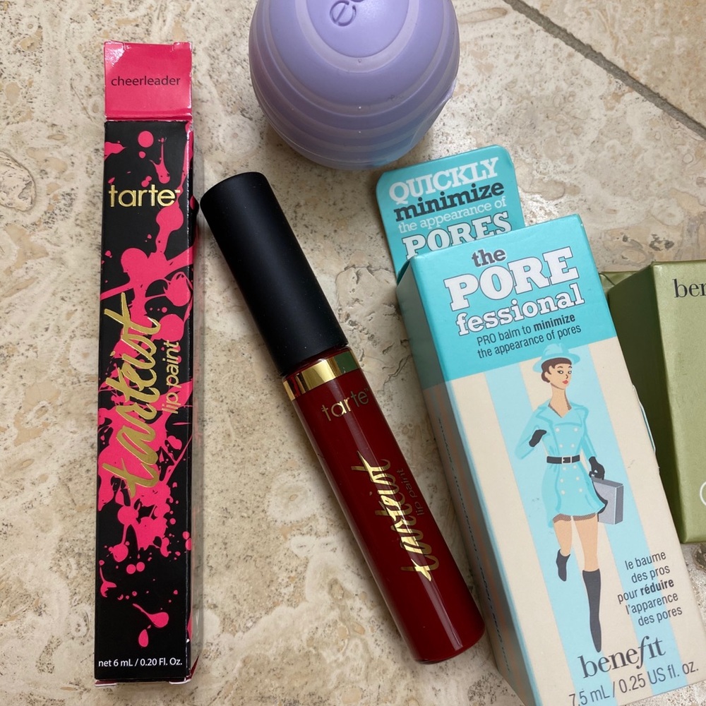 Assorted makeup - Picture 3 of 8